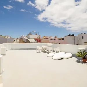 https://bernardo-de-la-torre-3c.in-canary-islands.com