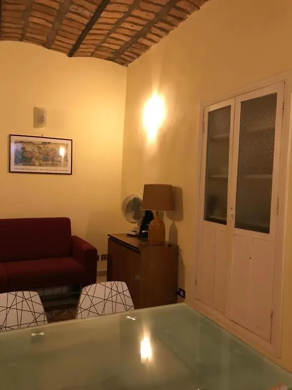 Roma Family Apartment